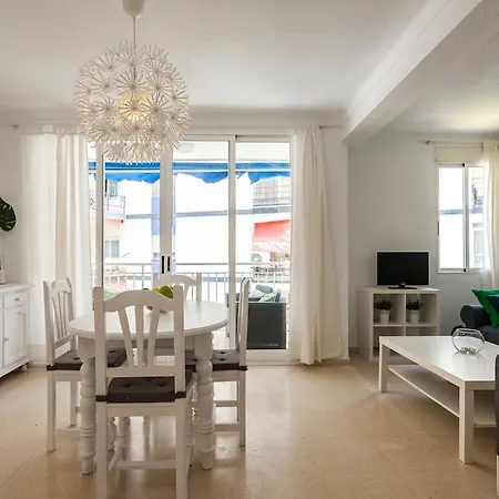 Apartment B4 Supernew Seafront Location *